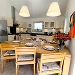 Luxurioeses, Familienfreundliches ,,amy,, Mit Whirlpoolwanne, Kamin Und Garten Holiday home Hinterhausen