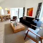 Holiday home Luxurioeses, Familienfreundliches ,,amy,, Mit Whirlpoolwanne, Kamin Und Garten