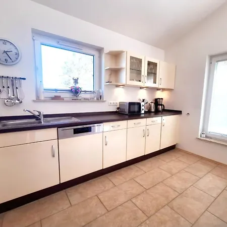 Luxurioeses, Familienfreundliches ,,amy,, Mit Whirlpoolwanne, Kamin Und Garten Prázdninový dům *