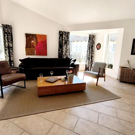 Semesterbostad Luxurioeses, Familienfreundliches ,,amy,, Mit Whirlpoolwanne, Kamin Und Garten *