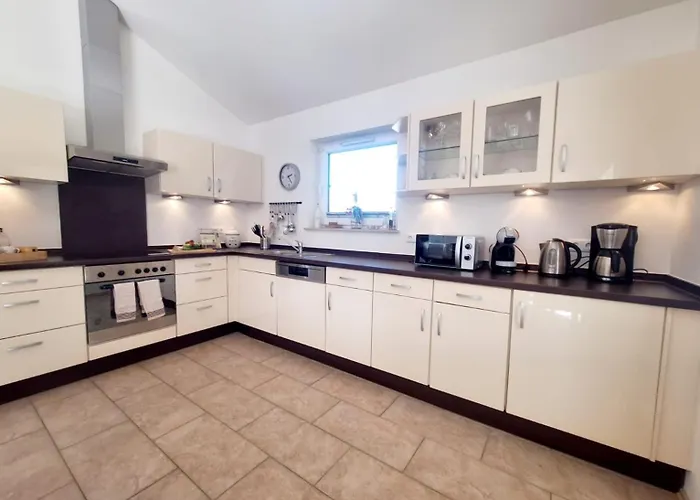 Dom wakacyjny Luxurioeses, Familienfreundliches ,,amy,, Mit Whirlpoolwanne, Kamin Und Garten *