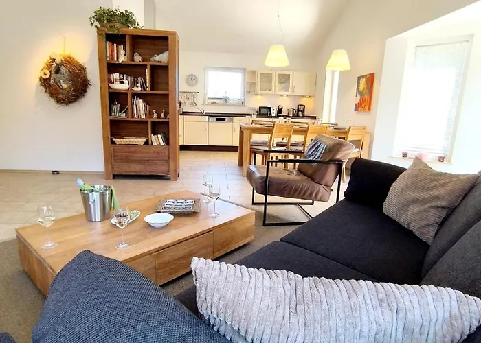 Luxurioeses, Familienfreundliches ,,amy,, Mit Whirlpoolwanne, Kamin Und Garten *