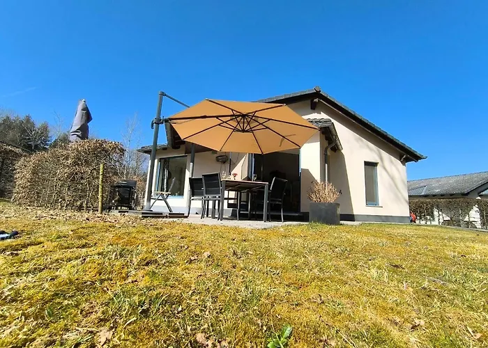 Luxurioeses, Familienfreundliches ,,amy,, Mit Whirlpoolwanne, Kamin Und Garten Dom wakacyjny